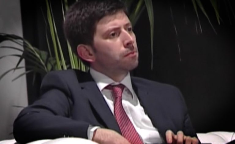 Pd, Speranza: Renzi scelga tra leader e premier