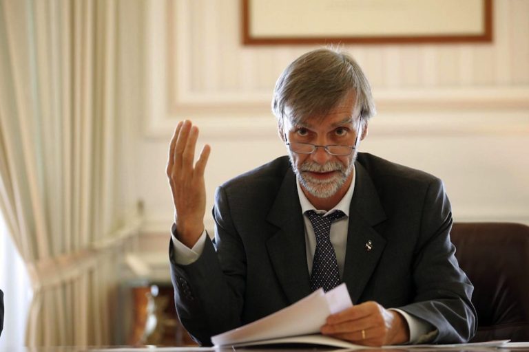 Delrio: province abolite entro l’anno