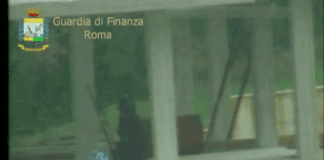 Falso cieco a Roma, lavorava su ponteggi in cantiere edile (Video)