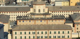 Incendio nel carcere di Marassi, 10 intossicati