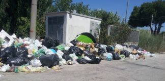 Pescopagano invasa dai rifiuti: residenti esasperati, istituzioni assenti