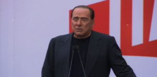 Danni in via del Plebiscito, denunciati promotori manifestazione pro Berlusconi