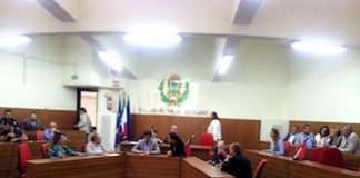 Manca il numero legale, assise sospesa