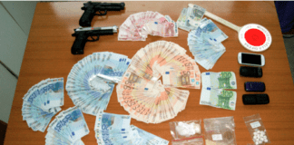 Trovati con eroina e 10mila euro in contanti, 7 arresti