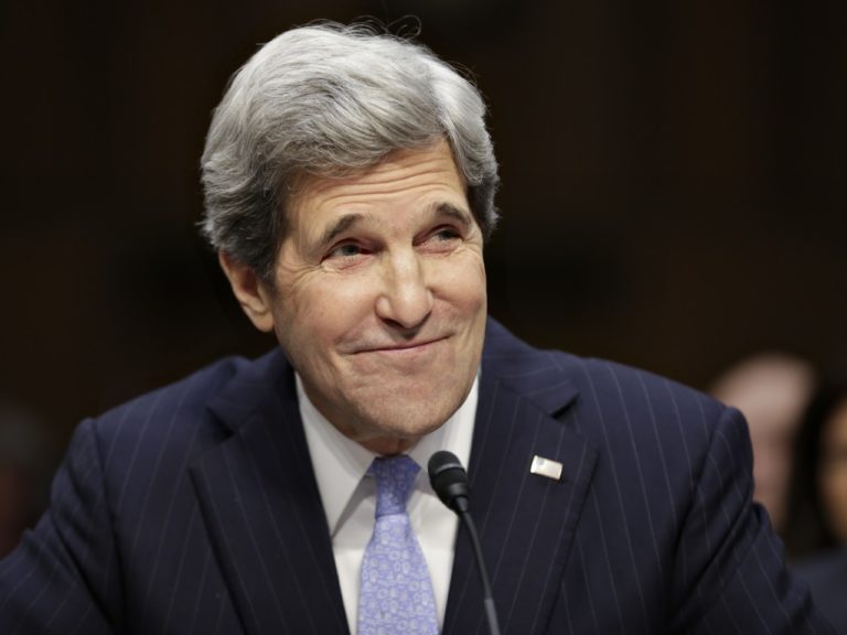 Kerry: Assad consegni gas per evitare attacco