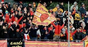Il Benevento si aggiudica il derby con la Casertana e resta in vetta, Marotta decisivo