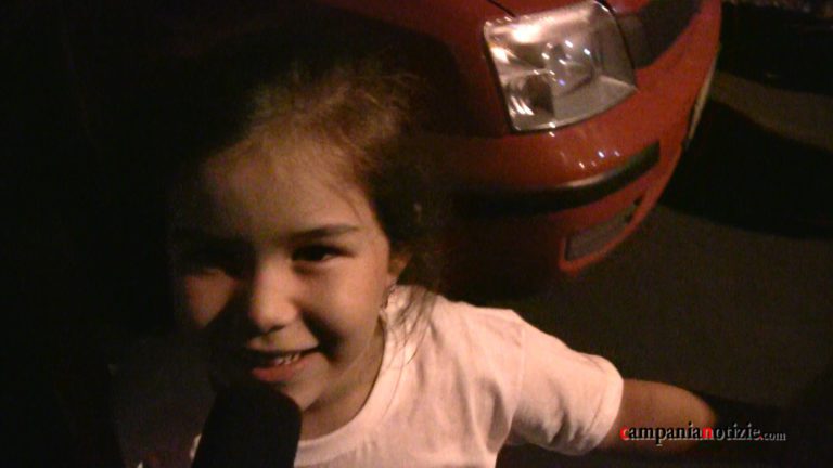 Il “sogno” di una bambina della Terra dei fuochi: voglio vivere (Video)