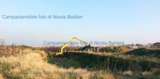 Villa di Briano: ruspe al lavoro, trovato un fusto a pochi metri da falda acquifera