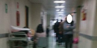 Cardarelli: blitz del ministro Lorenzin in pronto soccorso. Intanto nei reparti pazienti in barella da giorni FOTO