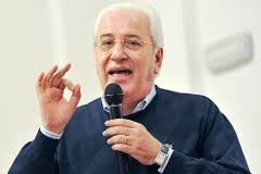 Muore in ospedale e le occupano alloggio il sindaco di Avellino: subito ordinanza di sgombero