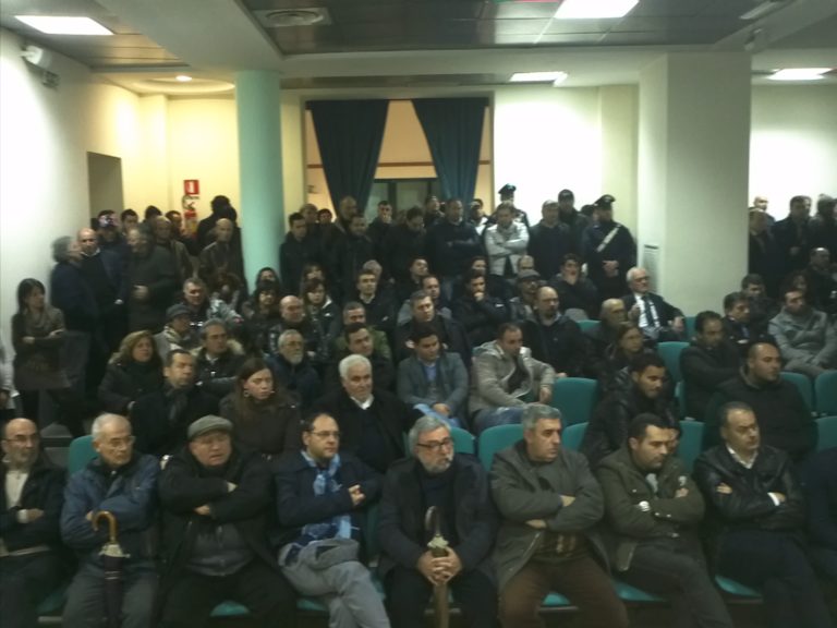 Orta di Atella, incontro sul Puc: gremita l’aula consiliare FOTO