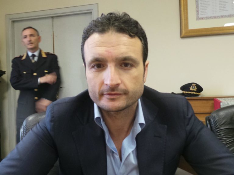Aversa, via Pisacane al buio da tre settimane, P. Galluccio: inaccettabile