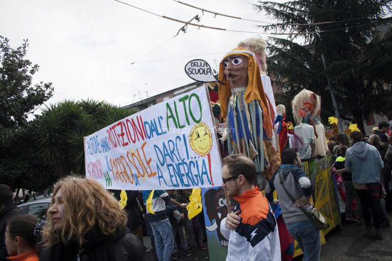 32esimo Carnevale del Gridas a Scampia,  GUARDA LE FOTO