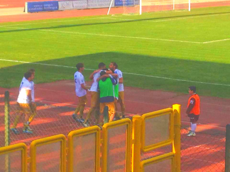 Spettacolo nel derby, l’Agropoli supera la Cavese per 4-2