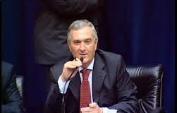 VIDEO Il senatore D’Anna a un giornalista: “Sei comunista e un po’ stronzo”. L’Huffington Post replica e contrattacca