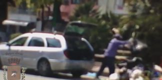 Afragola, sindaco vieta trasporto sacchetti rifiuti in auto, multe salate