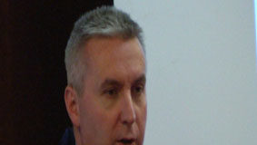 Renzi non ne può più della Picierno e la molla, Guerini: ci sono anche gli altri candidati VIDEO