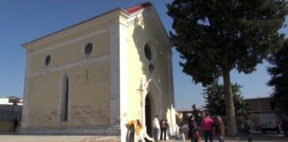 Raid a Casal di Principe, in fiamme il centro per anziani del Parco Don Diana