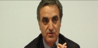 Europee, bagno di folla alla convention di Paolo Romano a Napoli VIDEO