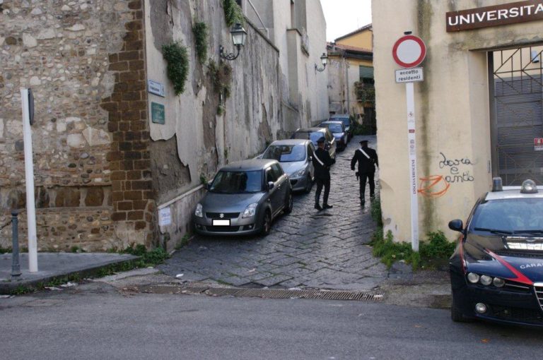Benevento: casa a luci rosse in pieno centro, era gestita da due domenicane