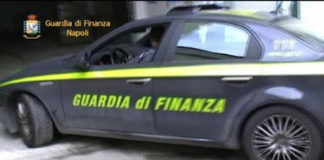 Piedimonte Matese: auto in fiamme, paura in centro FOTO