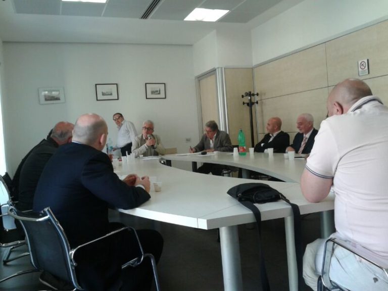 Stazione Scampia nel degrado, confronto in commissione