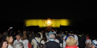 Percorsi di Luce: boom di visitatori alla Reggia di Caserta, doppi turni