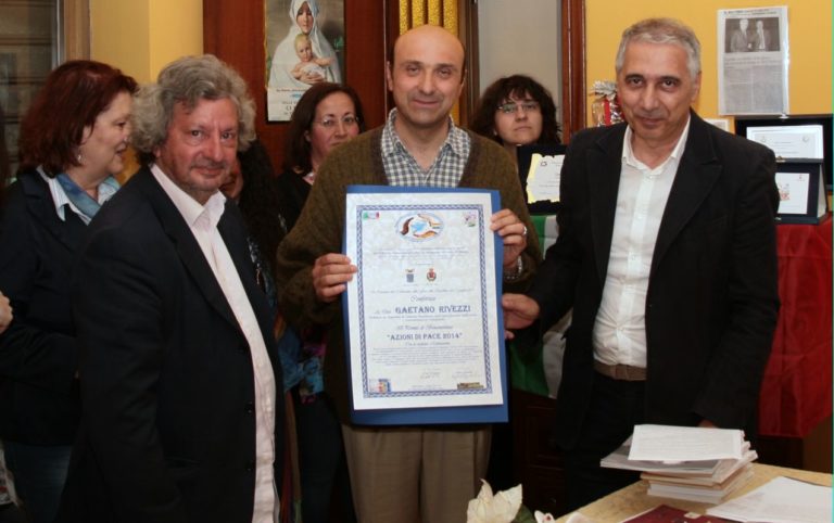 Alife: Movimento per la pace premia medici Rivezzi e Isabella