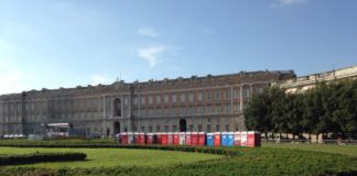 Caserta pronta per accogliere Papa Francesco, ecco com’è Piazza Carlo III FOTOGALLERY