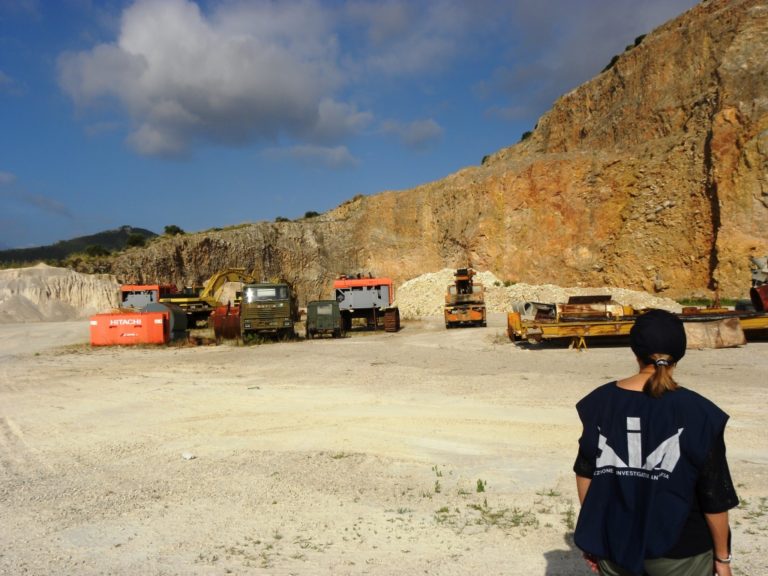 Camorra: la Dia sequestra beni per 100 milioni a imprenditore del calcestruzzo LE FOTO