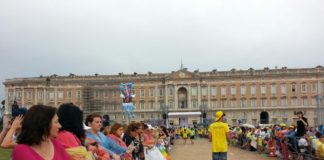 Papa Francesco a Caserta: pellegrini già in piazza FOTOGALLERY