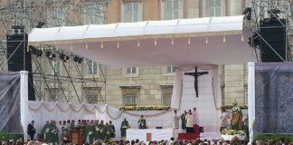 Il Papa al clero di Caserta: state vicino alla gente e sarete buoni preti