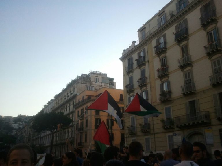 Napoli di nuovo in piazza per la Palestina