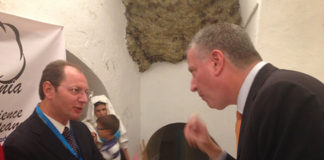 La Mozzarella di Bufala Campana ‘conquista’ il sindaco di New York De Blasio