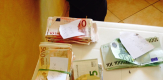 Orta di Atella: sequestrati soldi e droga, contanti nascosti nei calzini FOTO E VIDEO