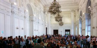 “5 anni di Movimento 5 Stelle”, gli attivisti campani incontrano i deputati e puntano alle regionali