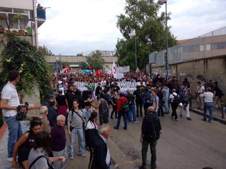 Battipaglia: colpisce con una bottigliata la fidanzata, denunciato