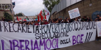 Vertice Bce: bottiglie e fumogeni contro una banca, tracciata scritta contro austerity