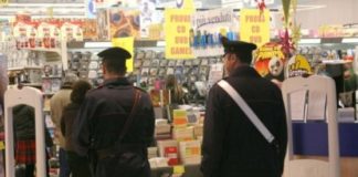 Forino: furto ai danni di una commessa, arrestati ladri in trasferta