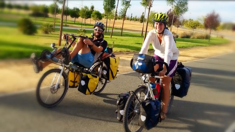 I cyclolenti a Caserta ma pronti a raggiungere l’Asia in bici