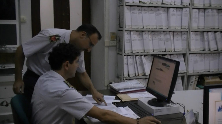 Paolisi: dirottava fondi comunali a società di riscossione credito, scatta il blitz della finanza. Ai domiciliari