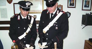 Prometteva posti di lavoro in cambio di denaro, arrestato 40enne di Piedimonte Matese: agli incontri si presentava armato di mazzuola