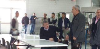 Carinaro, Landini all’Indesit per lanciare lo sciopero del 21: “Da 20 anni manca politica industriale” FOTO E VIDEO