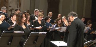 Aversa: applausi per l’esibizione del coro del San Carlo