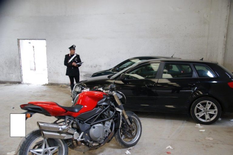 Benevento: furto in una concessionaria, auto ritrovate in capannone abbandonato