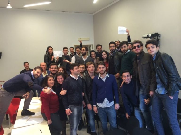 Giovani Democratici: scontro aperto in Campania, i casertani occupano la sede regionale del Pd