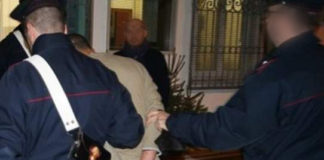 Avellino: tampona l’auto della ex e l’aggredisce, arrestato stalker