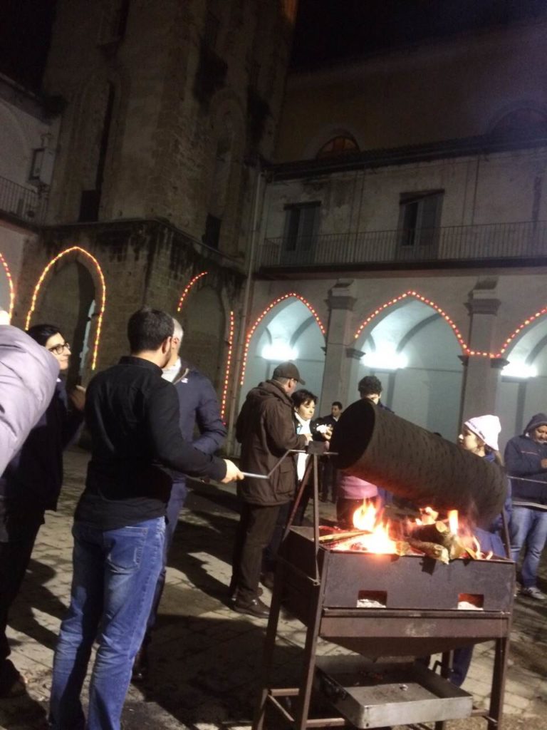 Aversa: ‘Castagnata al chiostro’, tre giorni per la sedicesima edizione FOTO