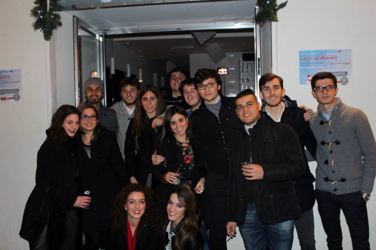 Successo dell’ ”AperiAzzurro” di Forza Italia Giovani di Aversa