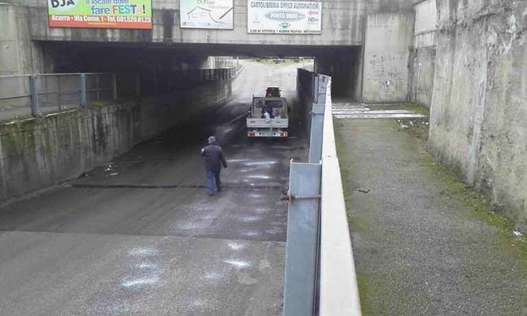 Acerra: strade innevate e ghiacciate, interventi di protezione civile e vigili